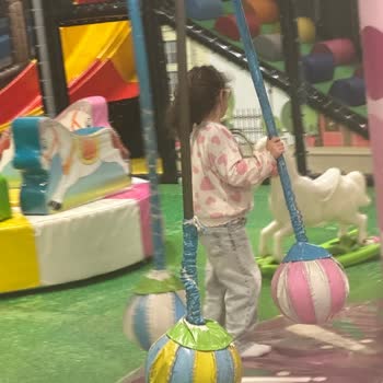 Zorunlu Kart Ücreti İadesi Reddi Ve Saygısız Çalışan Tavrı