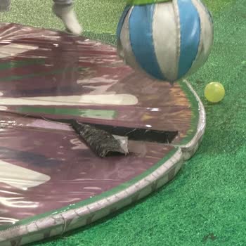 Zorunlu Kart Ücreti İadesi Reddi Ve Saygısız Çalışan Tavrı