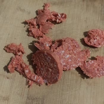 Baştacı Dana Sucukta Renk Ve Doku Sorunu