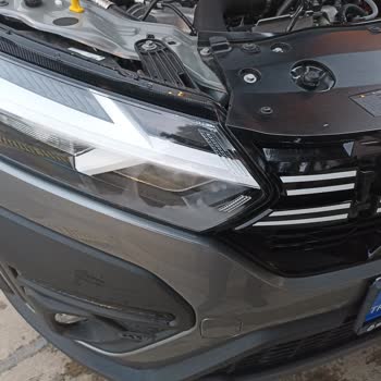 Yeni Dacia Sandero'da Ön Farların Buharlanması