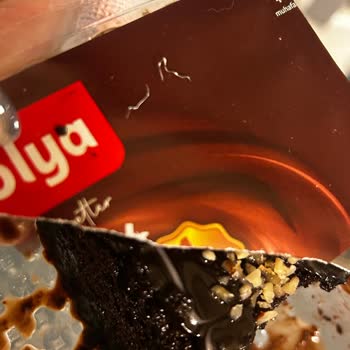 Tadolya Islak Kek’te Tel Parçası Bulunması Sağlık Tehlikesi