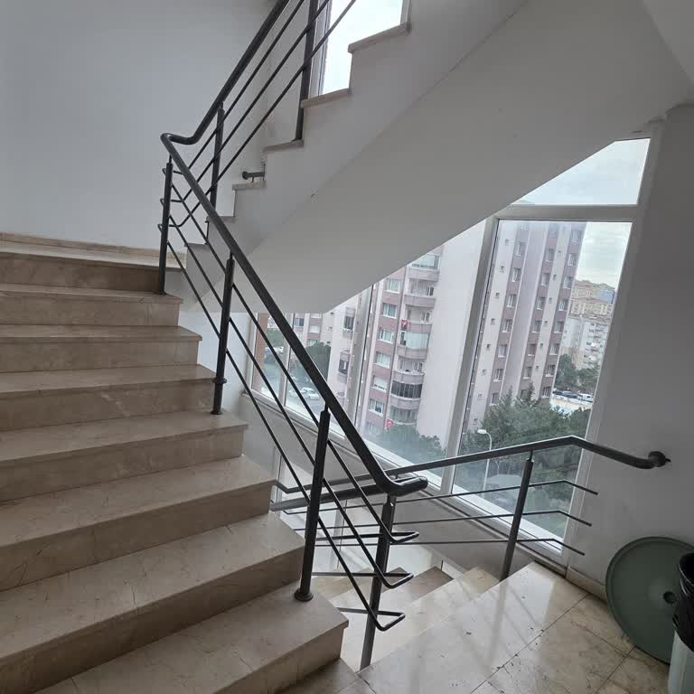 Enza Home Teslimat Ekibi Vinç Talebini Reddetti Ve Takip Etmedi