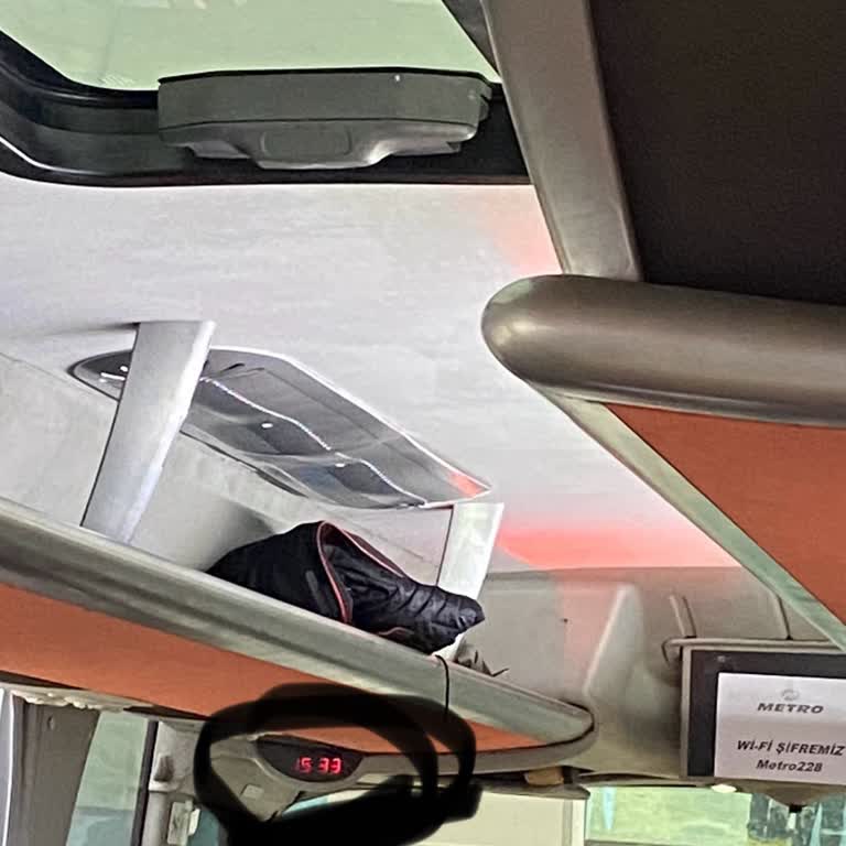 Metro Turizm Otobüs Gecikmesi Ve Bilgi Eksikliği Nedeniyle İşe Gecikme Ve 250 TL Taksi Masrafı