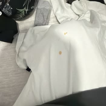 Siemens Çamaşır Makinesinde Siyah Lekeler Ve Fabrika Hatası