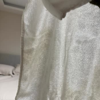 Siemens Çamaşır Makinesinde Siyah Lekeler Ve Fabrika Hatası