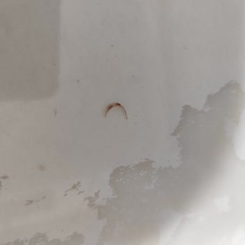 Ülker Çikolatasında Tırnağa Benzer Yabancı Madde Çıktı!