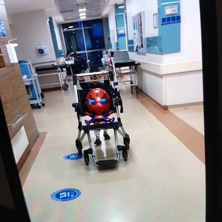 Çocuğumun Sessiz Oynadığı İçin Güvenlik Uyarısı Alması Ve Ayrımcı Davranış