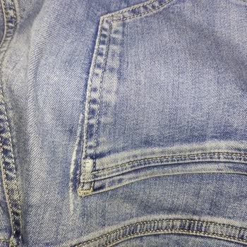 Mavi Kot Pantolonunun Cep Yırtılması Ve Güven Sorununa Dönüştü