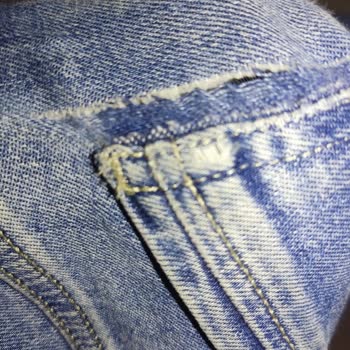 Mavi Kot Pantolonunun Cep Yırtılması Ve Güven Sorununa Dönüştü