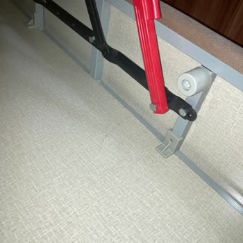 Lova Yatak'tan Çatlak Baza Ve Uzun Süreli Servis Bekleyişi!