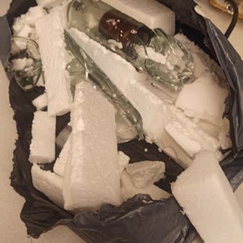 Kırık Cam Ürünler Ve Hepsijet Teslimatı İçin Tam İade Talebi