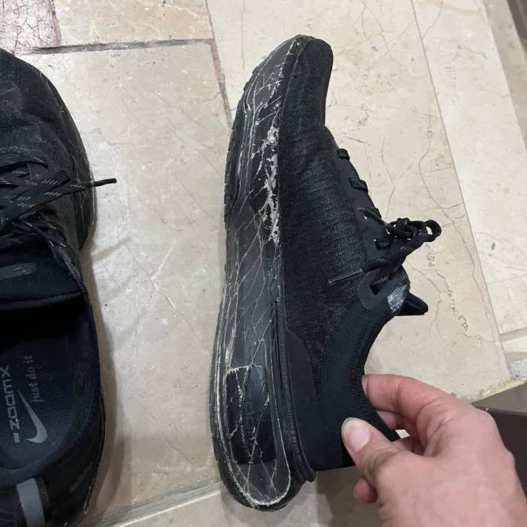 Nike ZoomX Invincible Run Ayakkabısının Kısa Sürede Soyulması Ve Kullanıcı Hatası Reddi