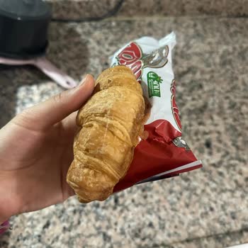 Elvan Today Croissant Kurt Çıktığını Fark Ettim