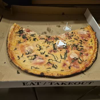 Yemeksepeti Pizza’da Kalitesiz Domates ve Az Sos Şikayeti