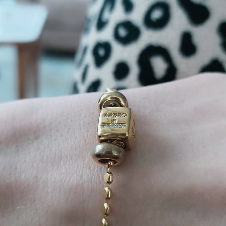 @iremaksesuar Kırılan Bileklik Ve Satıcının Kaba Davranışı