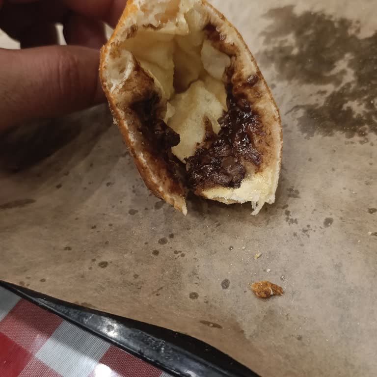 Çikolatalı Lazza Görseli Yanıltıcı, Ürün Kalitesi Yetersiz