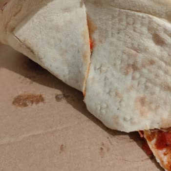 Pişmemiş, Soğuk Ve Eksik Pizza, İade Talebim Reddedildi