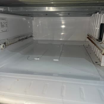 Vestel Buzdolabındaki Tekrarlayan Paslanma Sorunu Ve Değişim Talebi