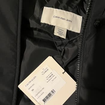 Jeanslab Mağazası Kullanılmamış Mont İadesini Reddederek Tüketici Haklarını İhlal Ediyor