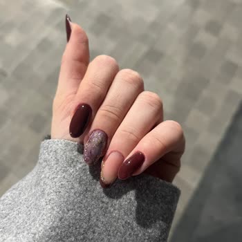 Setu Güzellik Bayraklı Şubesinde 900 TL’ye Karşı Özensiz Protez Tırnak