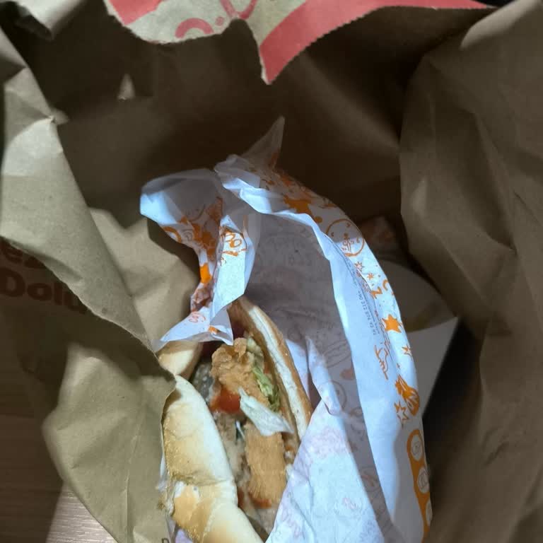 Popeyes Bursa Gemlik Şubesinde Geç Gelen Siparişte Soğuk Hamburger Ve Kuru Patates İade Talebi