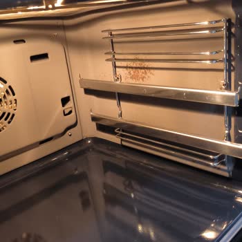 Siemens Ankastre Fırının Kendi Kendini Temizleme Modunda Kalıcı Lekeler Ve Ayıplı Ürün Şikayeti