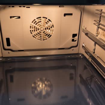 Siemens Ankastre Fırının Kendi Kendini Temizleme Modunda Kalıcı Lekeler Ve Ayıplı Ürün Şikayeti