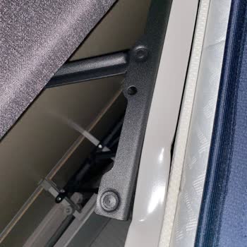 Teslimatta Yırtık Yatak Ve Kırık Baza İçin Değişim Talebim Reddedildi