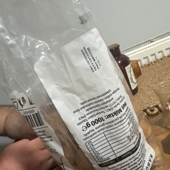 Antepsan Kabuklu Ceviz Bayat Ve Kurtlu: Özür Ve Kalite Kontrol Talebi