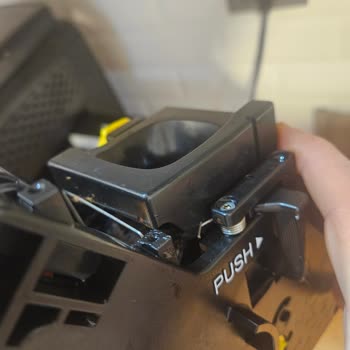 Kırılan İç Parça Ve Garanti Kapsamında Ücretsiz Değişim Talebi