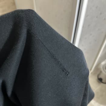 Nike Tech Fleece Jogger Erkek Eşofmanda Üretim Hatası Ve Kısa Sürede Yırtılma