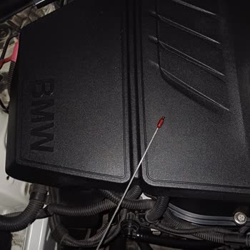 BMW F30 Yağ Çubuğu Plastik Ucu Kırıldı, Ücretsiz Değişim Talebi