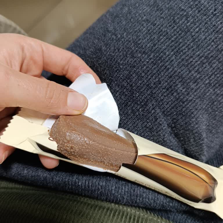 Geçmemiş Çikolatanın Bozuk Görünümü Markaya Güvenimi Sarsıyor