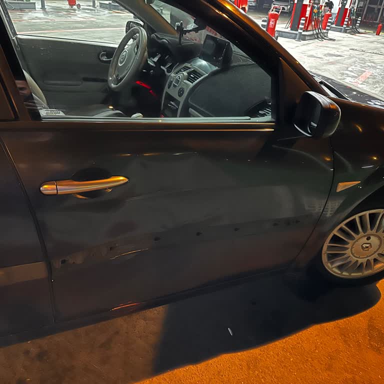 Otoparkta Görünmeyen Çelik Dubaya Çarpma Ve İşletmenin İhmali