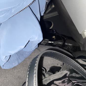 Kabin Bagajı Ayakların Altına Koyma Zorunluluğu