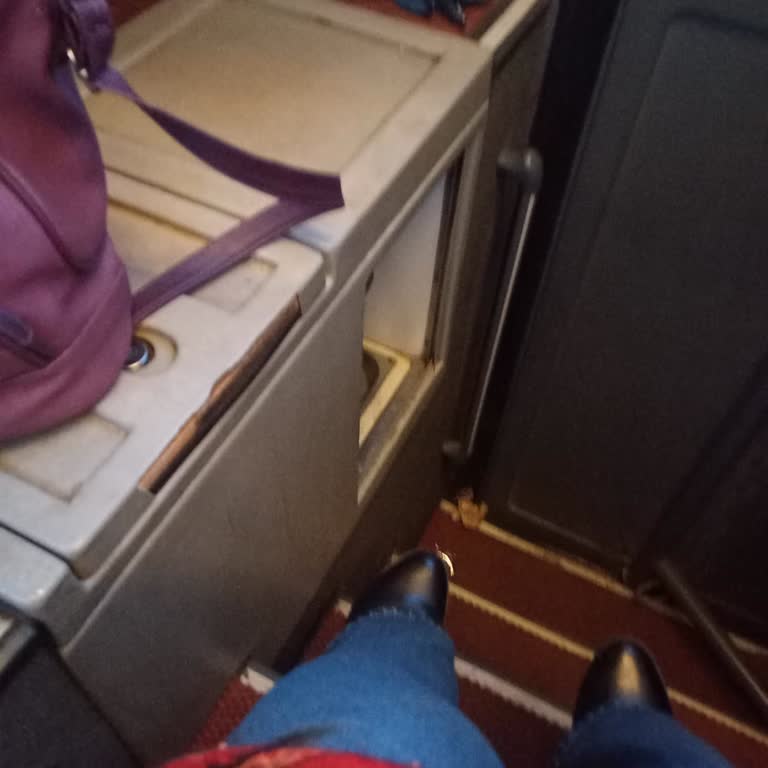 Lüks Adana Otobüs Arızası ve Uzun Bekleme Süresi Yolcu Güvenliğini Tehlikeye Attı