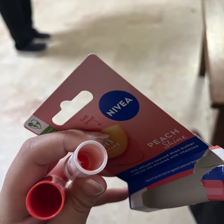 Nivea Dudak Balmı Boş Çıktı, Mağaza Çözüm Sunmadı
