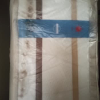 Deforme Ve Çamurlu Yatak Teslimatı İçin Acil Değişim Talebi