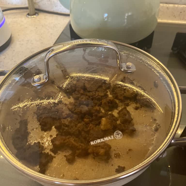 Erşan Kavurmasında Aşırı Kötü Koku Ve Şüpheli Et Kalitesi