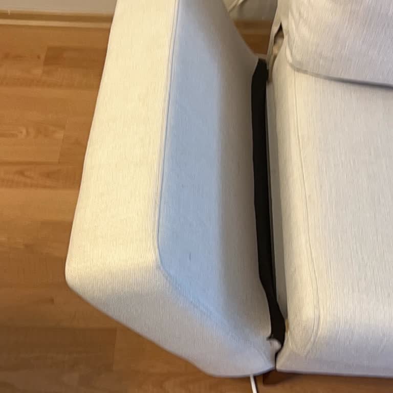 Vivense Köşe Koltuğum Kısa Sürede İki Tarafı Kırıldı, Ürün Kalitesi Ve Servis Yetersiz