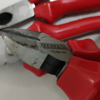 İzeltaş 160 Mm Pense Setinde Beklenmeyen Paslanma Şikayeti