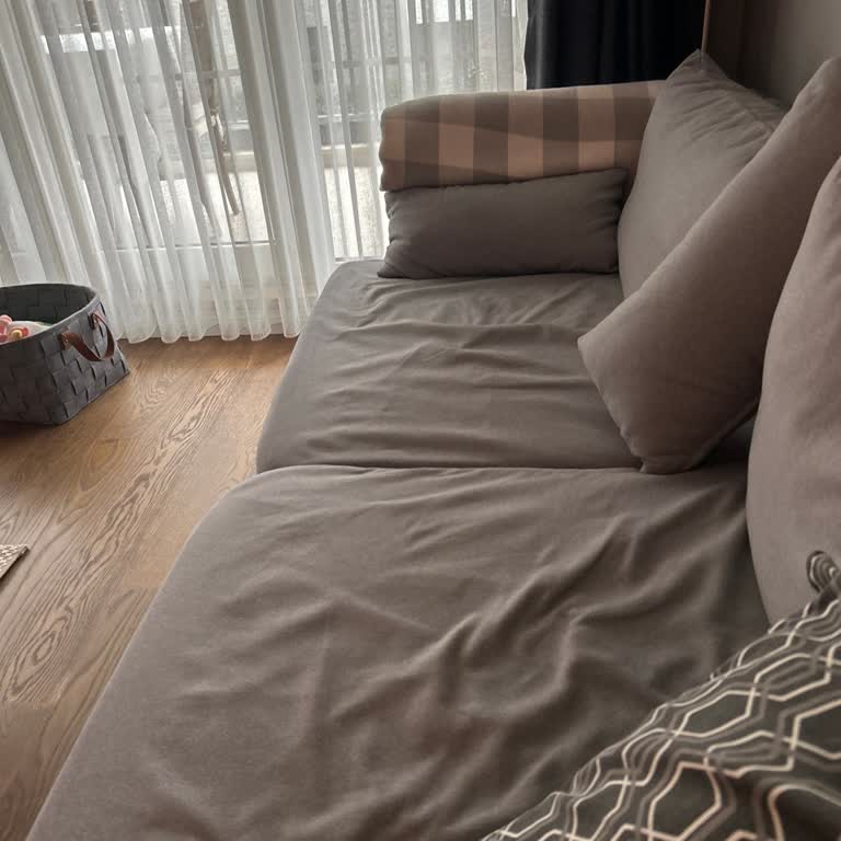 IKEA Sofamda Şiddetli Statik Elektriklenme, Müşteri Hizmetleri Yanıtsız