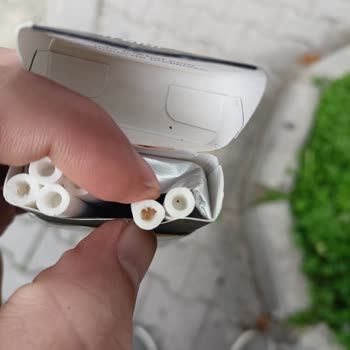 Migros’ta Süresi Geçmiş Kent Sigara Satışı: Filtrede Kurtlanma