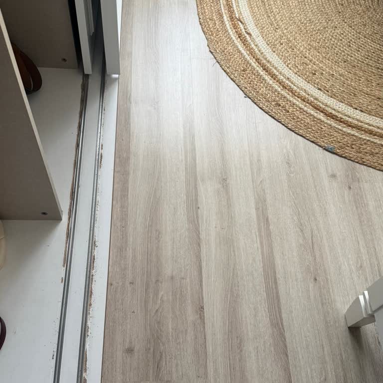 Vivense Ürünlerinde Sert Koltuk, Kırılan Baza Ve Servis Desteği Yok