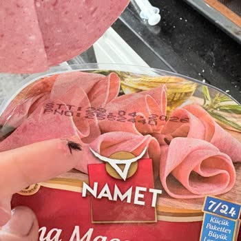 Namet Kıllı Dana Macar Salam