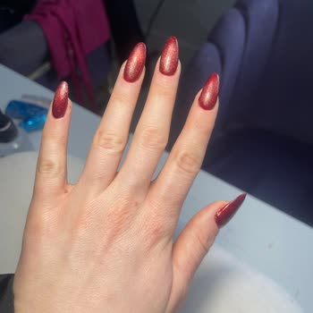 Beauty Seher Ergün Sözde Kedi Gözü Modeli Yaptı