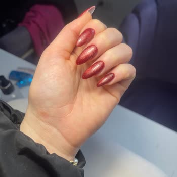 Beauty Seher Ergün Sözde Kedi Gözü Modeli Yaptı