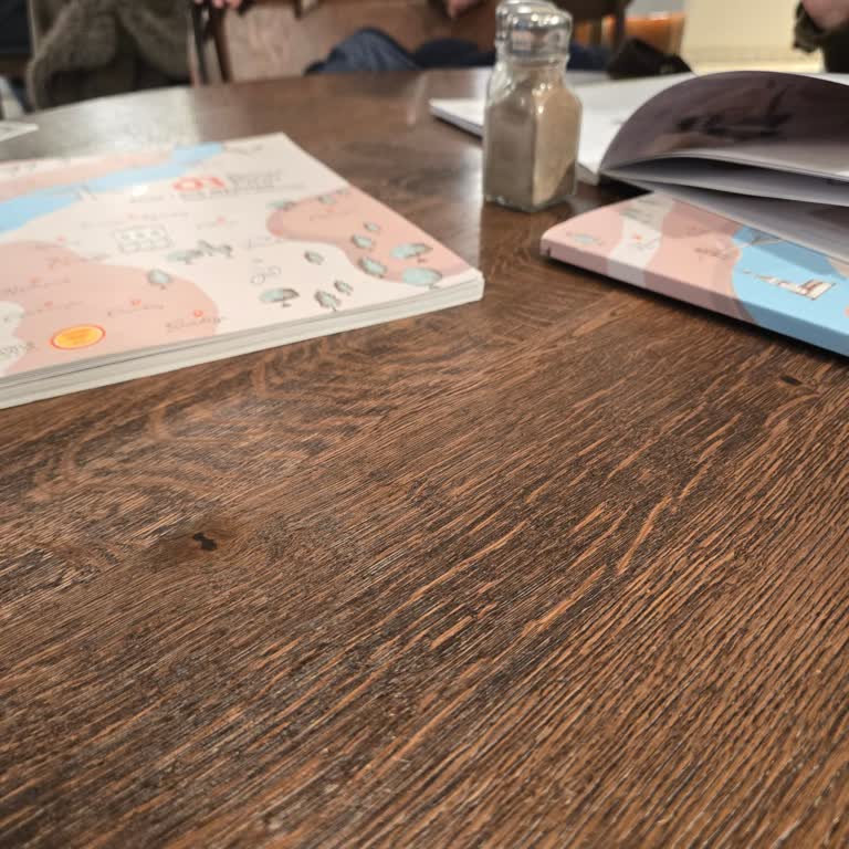 Hafta Sonu Yoğunluğunda Personel Eksikliği Ve Masalarda Kaos