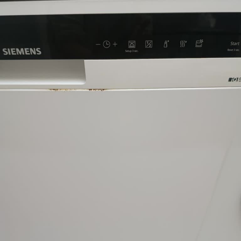 Siemens Bulaşık Makinesinin Kapağındaki Erken Paslanma Ve Garanti Talebi