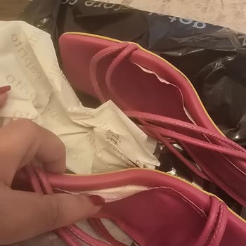 Kalitesiz Ürün Ve Eksik Yapıştırıcı Sebebiyle Tam İade Talebi